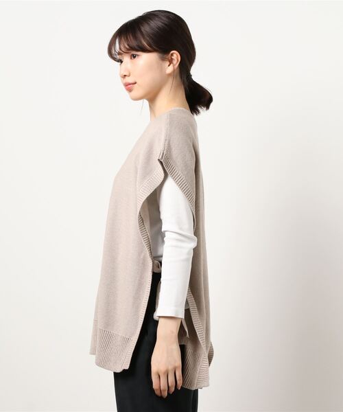 Monocoro toppi(モノコロトッピ)の「サイドリボン オーバーサイズ ニットベスト(ベスト・レディース・チャコールグレー/グレイッシュベージュ/モカ/ブラック/ブルー・M)」の6枚目の写真