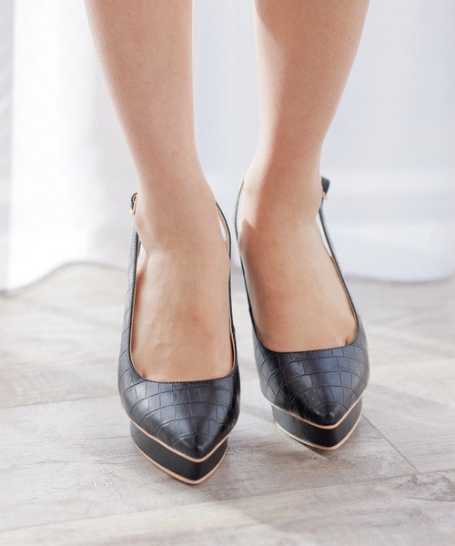 LIPSERVICE（リップサービス）の「バックストラップクロコサンダル（サンダル・レディース・ブラック/ベージュ・S/M/L）」の4枚目の写真