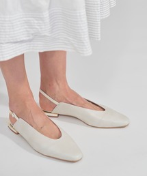 Launa lea（ラウナレア）の「バックベルトスクウェアトゥパンプス（0394）（パンプス）」