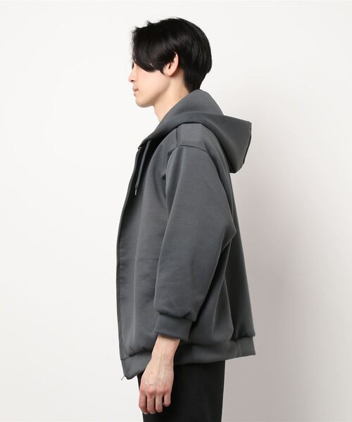 Lui's(ルイス)の「プレミアムダンボールZIPパーカー(パーカー・メンズ・ライトグレー/チャコールグレー/ブルー・FREE)」の4枚目の写真