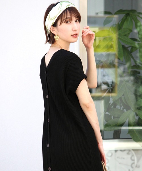 ElegChic(エレグシック)の「ワッフルボタンワンピース(ワンピース・レディース・ブラック/グレー/オフホワイト・XL/M)」の22枚目の写真