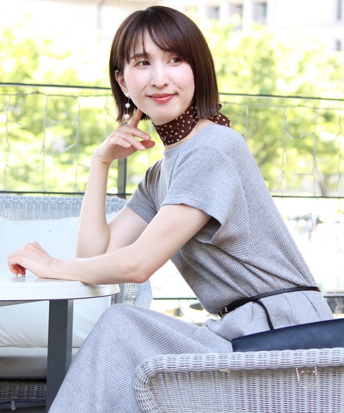 ElegChic(エレグシック)の「ワッフルボタンワンピース(ワンピース・レディース・ブラック/グレー/オフホワイト・XL/M)」の5枚目の写真