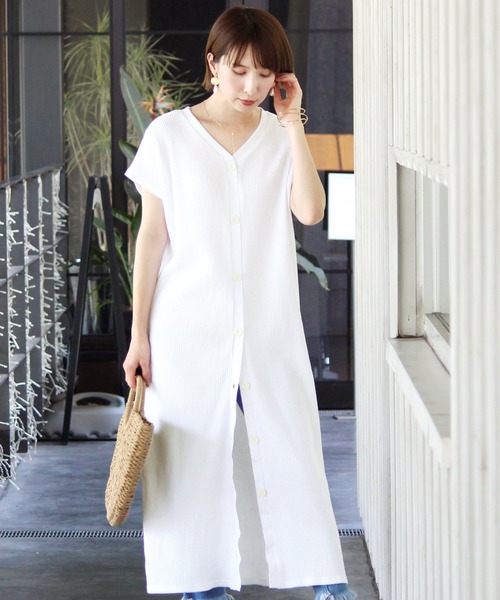 ElegChic(エレグシック)の「ワッフルボタンワンピース(ワンピース・レディース・ブラック/グレー/オフホワイト・XL/M)」の15枚目の写真