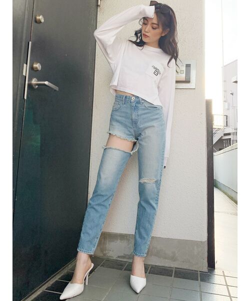 GYDA（ジェイダ）の「SIDE RIPPEDペグトップデニムPT（デニムパンツ・レディース・ライトブルー/ブルー・SMALL/MEDIUM/X-SMALL）」の5枚目の写真