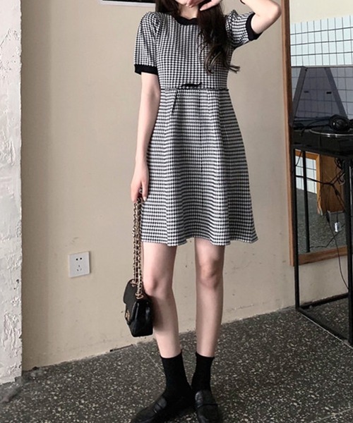 Primazel（プリマゼル）の「千鳥柄サマーニットフレアミニワンピース（ワンピース・レディース・ブラック・M）」の6枚目の写真