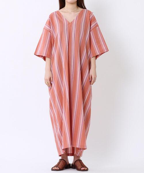 coen（コーエン）の「2WAYバックツイストストライプワンピース（ワンピース・レディース・ケリー/ダークグレー/シャーベット・LARGE/MEDIUM）」の21枚目の写真