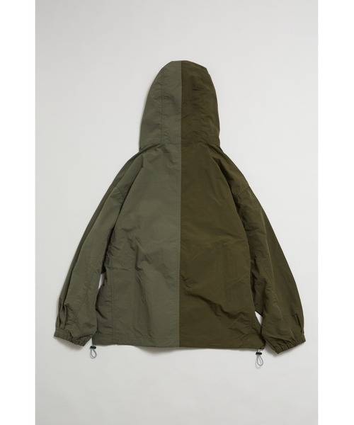 And A(アンドエー)の「AlexanderLeeChang アレキサンダーリーチャン / 5050 ANORAK バイカラー配色切り替えパッカブル 刺繍アノラックパーカー / AC032105(ナイロンジャケット・メンズ・ネイビー/ピンク/カーキ・3/2)」の6枚目の写真