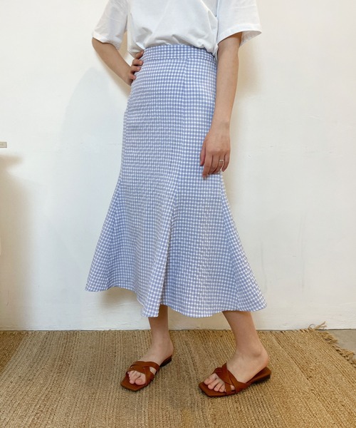CEMONEMO（セモネモ）の「ワッシャー加工 ギンガムチェック フレアスカート（スカート・レディース・ライトブルー/ベージュ/ネイビー・FREE）」の2枚目の写真