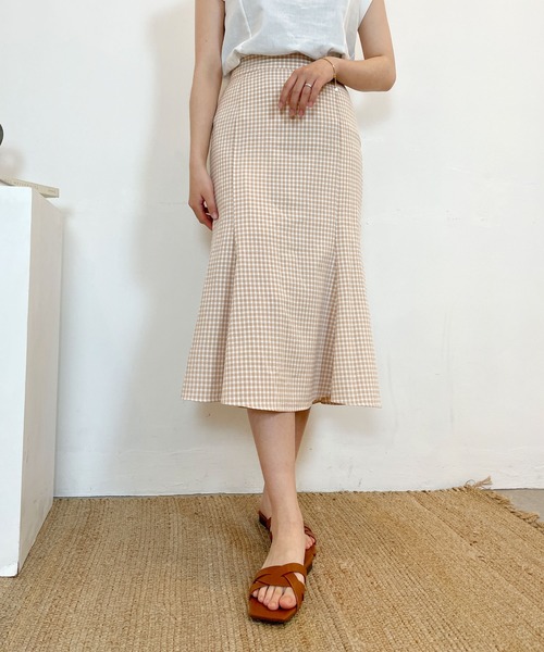 CEMONEMO（セモネモ）の「ワッシャー加工 ギンガムチェック フレアスカート（スカート・レディース・ライトブルー/ベージュ/ネイビー・FREE）」の4枚目の写真