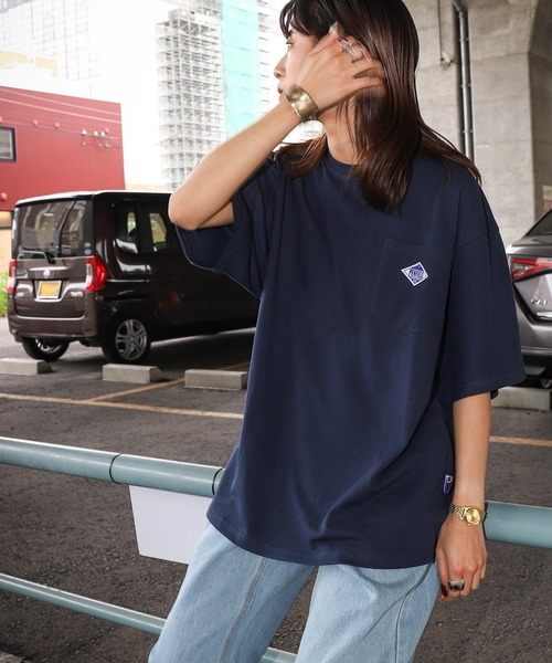 PEN FIELD(ペンフィールド)の「【別注】【PEN FIELD】ピスネームワンポイント胸ポケットオーバーサイズ半袖Tシャツ(Tシャツ/カットソー・レディース・ホワイト/ブラック/ベージュ/ネイビー/カーキ/オートミール/ブラック系・MEDIUM/LARGE/X-LARGE)」の19枚目の写真