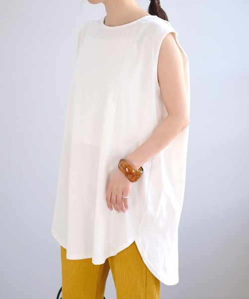 ＡＮＤＪ（アンドジェイ）の「ラウンドヘムタンクトップ（タンクトップ・レディース・ホワイト/チャコール/ブラック/テラコッタ・M）」の2枚目の写真