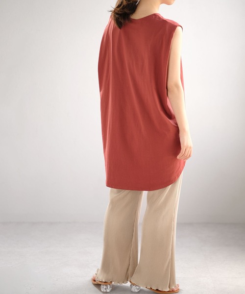 ＡＮＤＪ（アンドジェイ）の「ラウンドヘムタンクトップ（タンクトップ・レディース・ホワイト/チャコール/ブラック/テラコッタ・M）」の17枚目の写真