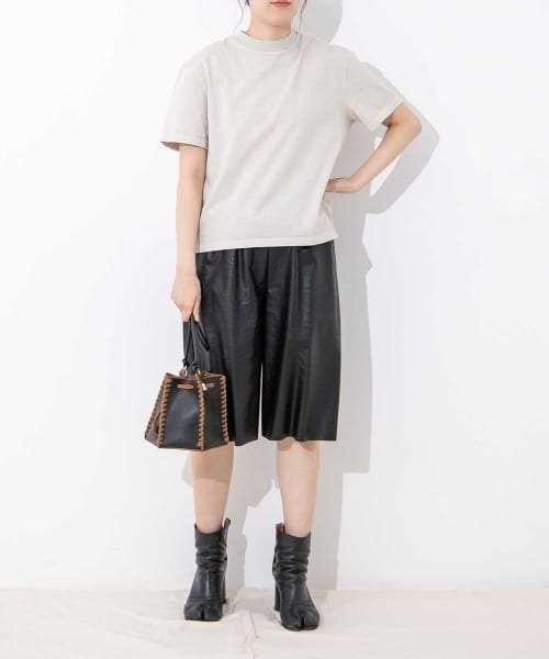 PROTCOL（プロトコル）の「PROTCOL　Hexagon Leather Bag（ショルダーバッグ・レディース・ブラック/ベージュ・FREE）」の3枚目の写真