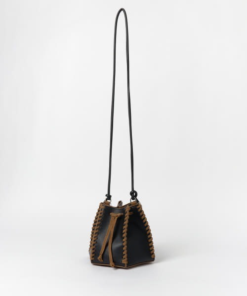 PROTCOL（プロトコル）の「PROTCOL　Hexagon Leather Bag（ショルダーバッグ・レディース・ブラック/ベージュ・FREE）」の6枚目の写真