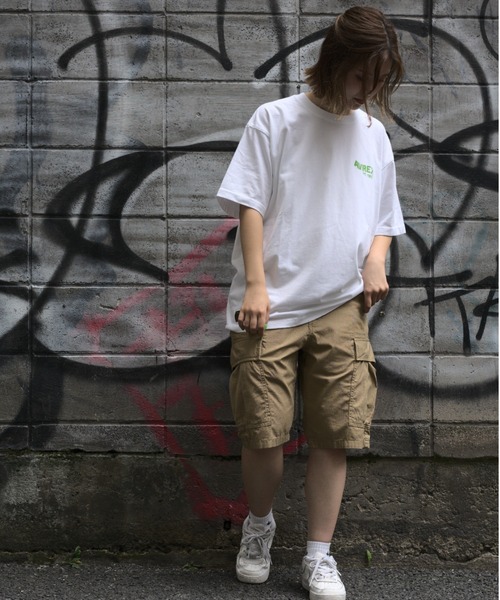 AVIREX(アヴィレックス)の「【WEB限定】ハッピーアーミーティーシャツ/ HAPPY ARMY T-SHIRT(Tシャツ/カットソー・レディース・ホワイト・MEDIUM/LARGE/X-LARGE)」の4枚目の写真