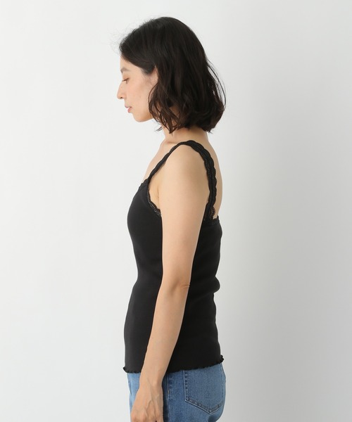 LEPSIM（レプシィム）の「マルドウレースインナータンク　952525（タンクトップ・レディース・ブラック/オフホワイト/グレイッシュベージュ・MEDIUM/LARGE）」の6枚目の写真