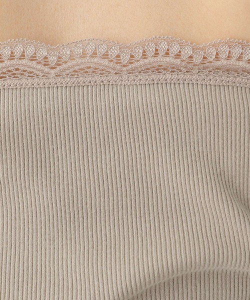 LEPSIM（レプシィム）の「マルドウレースインナータンク　952525（タンクトップ・レディース・ブラック/オフホワイト/グレイッシュベージュ・MEDIUM/LARGE）」の14枚目の写真