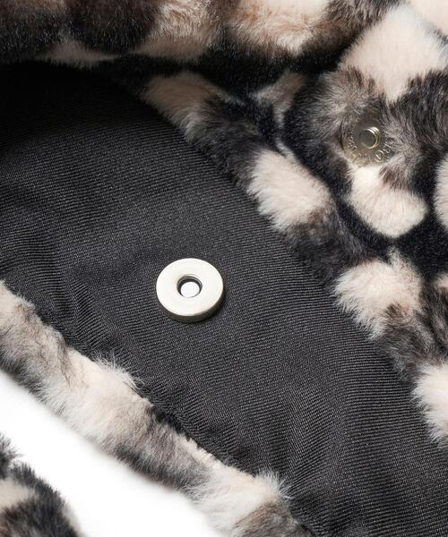 BEAUTY&YOUTH UNITED ARROWS（ビューティーアンドユースユナイテッドアローズ）の「BY フェイクファー チェッカーショルダーバッグ -2WAY- ∴（ショルダーバッグ・レディース・ブラック/ブラウン・FREE）」の9枚目の写真