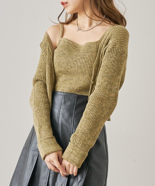 Chico（チコ）の「メランジショート丈カーディガン+キャミSET（ニット/セーター・レディース・ブラック/アイボリー/ブラウン/グリーン・FREE）」の4枚目の写真