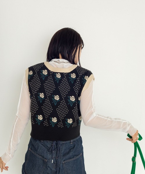 w closet（ダブルクローゼット）の「メッシュアウトロックハイネック（Tシャツ/カットソー・レディース・ブラック/パープル/オフホワイト/オレンジ/ピンクベージュ・FREE）」の8枚目の写真