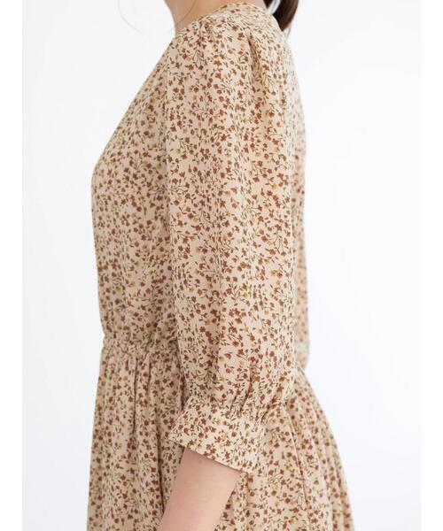 earth music&ecology（アースミュージックアンドエコロジー）の「ヴィンテージライクフラワーワンピース（ワンピース・レディース・ブラック/その他6/ライトベージュ・FREE）」の9枚目の写真