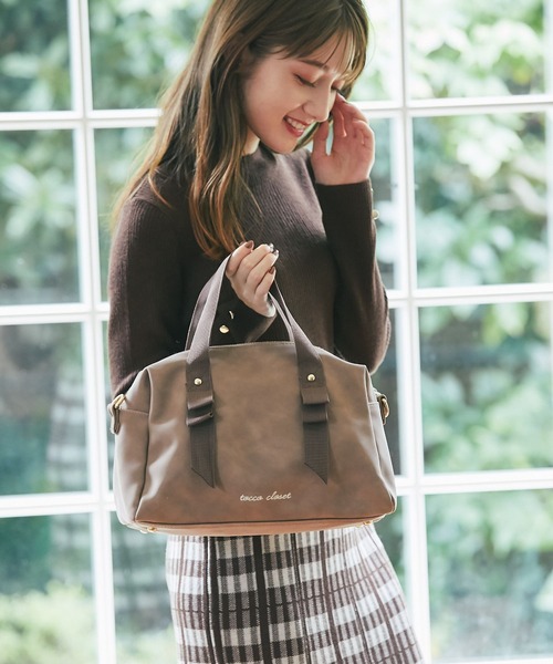 tocco closet(トッコ クローゼット)の「ショルダー付きtocco closet刺繍入り2WAYボストンバッグ(ボストンバッグ・レディース・ピンク/ブラウン・FREE)」の6枚目の写真