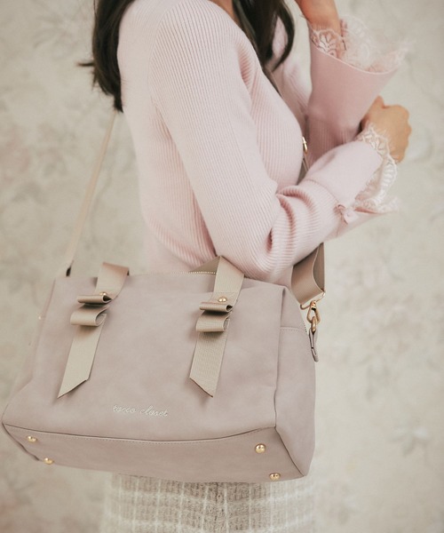 tocco closet(トッコ クローゼット)の「ショルダー付きtocco closet刺繍入り2WAYボストンバッグ(ボストンバッグ・レディース・ピンク/ブラウン・FREE)」の10枚目の写真