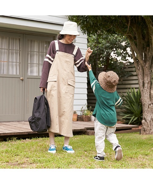 petit main(プティマイン)の「【リンク】フットボール長袖Tシャツ(Tシャツ/カットソー・キッズ・ブラウン/グリーン・130cm/120cm/90cm/100cm/80cm/110cm)」の8枚目の写真