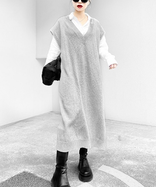 LVEU.(ラブユ.)の「Sleeveless V-neck knit long one-piece / スリーブレスVネックニットロングワンピース(Ai select)(ワンピース・レディース・グレー・FREE)」の2枚目の写真