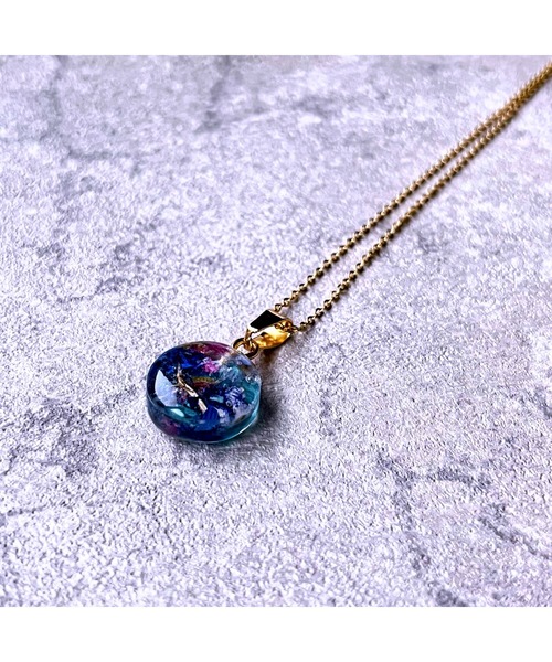 tone(トーン)の「【Willija】《花景》フラワーネックレス(MA)(ネックレス・レディース・ホワイト/パープル/ブルー/レッド/バイオレット/オレンジ/グリーン/アクア/ブラック/ライム/ローズ/ロイヤルブルー/グリーン系2/イエロー/レッド系2/イエロー系3/イエロー系4/ブルー系2/イエロー系2/イエロー系5/ブルー系3・FREE)」の8枚目の写真