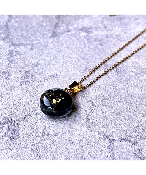 tone(トーン)の「【Willija】《花景》フラワーネックレス(MA)(ネックレス・レディース・ホワイト/パープル/ブルー/レッド/バイオレット/オレンジ/グリーン/アクア/ブラック/ライム/ローズ/ロイヤルブルー/グリーン系2/イエロー/レッド系2/イエロー系3/イエロー系4/ブルー系2/イエロー系2/イエロー系5/ブルー系3・FREE)」の3枚目の写真