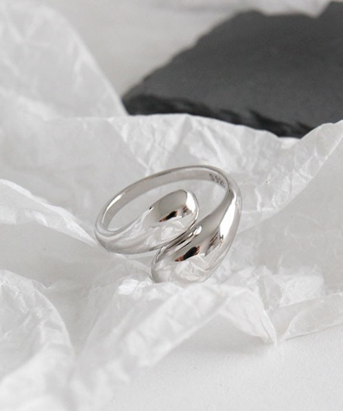 yu-ka（ユーカ）の「YU-KA : ドロップリング（リング・レディース・シルバー/ゴールド・FREE）」の5枚目の写真