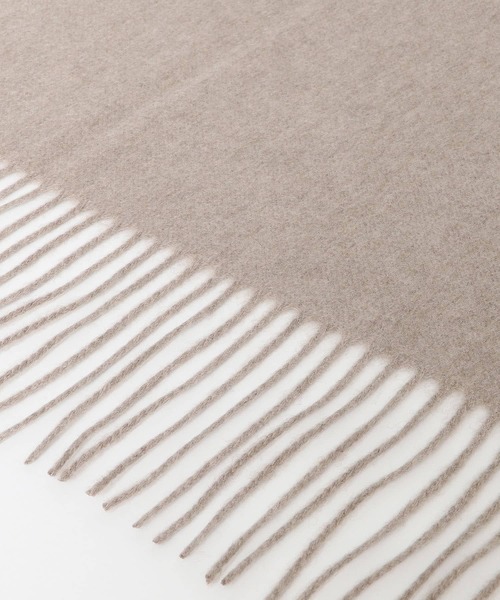 URBAN RESEARCH（アーバンリサーチ）の「カシミヤストール（マフラー・レディース・ベージュ/オフホワイト/バーガンディー・FREE）」の9枚目の写真