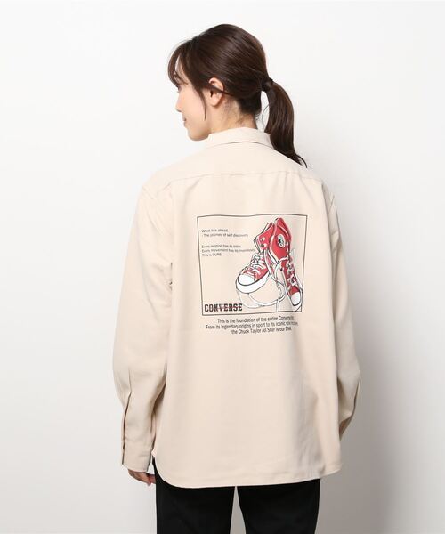 CONVERSE(コンバース)の「CONVERSE/コンバース ビッグシルエット バックプリント オールスター スニーカー トロミシャツ(シャツ/ブラウス・メンズ・ホワイト/ブラック/ベージュ/グレイッシュブルー・LL/M/L)」の12枚目の写真