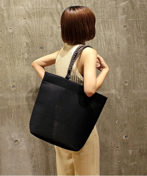 CONTROL FREAK / CTFK(コントロールフリーク)の「CONTROL FREAK(コントロールフリーク)マルチショルダートートバッグ(トートバッグ・レディース・ブラック/アイボリー・FREE)」の6枚目の写真