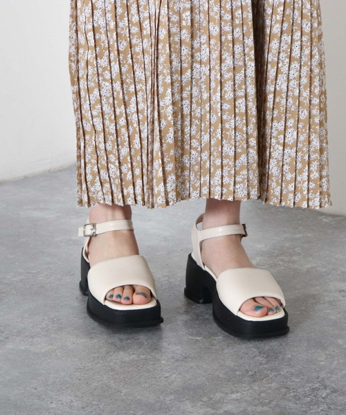 archives(アルシーヴ)の「チャンキーサンダル(サンダル・レディース・ブラック/アイボリー/ミント・MEDIUM/LARGE)」の5枚目の写真