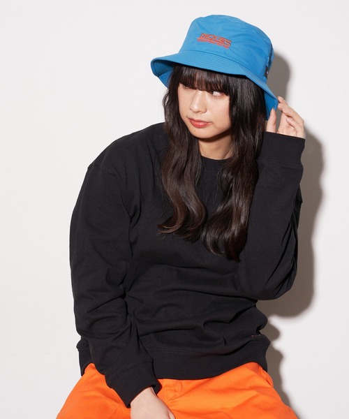 Dickies（ディッキーズ）の「【DICKIES／ディッキーズ】フロントロゴナイロンバケットハット（ハット・メンズ・パープル/ブルー/ブラック・FREE）」の4枚目の写真