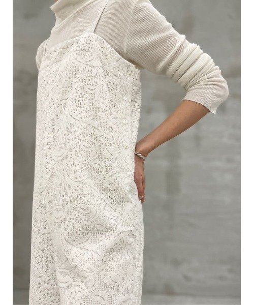 BEARDSLEY（ビアズリー）の「オーガニックコットン 日本製レース レースサロペット（サロペット/オーバーオール・レディース・アイボリー/ネイビー・FREE）」の16枚目の写真