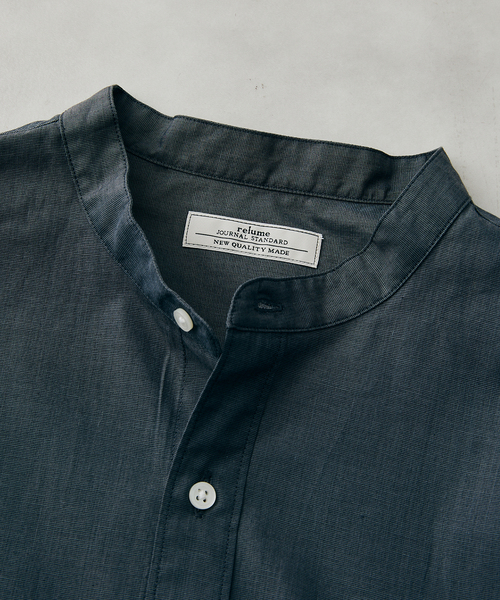 JOURNAL STANDARD relume(ジャーナルスタンダード レリューム)の「END ON END COTTON バンドカラーシャツ(シャツ/ブラウス・メンズ・ブラック/ベージュ/サックスブルー/グリーン・MEDIUM/LARGE)」の1枚目の写真