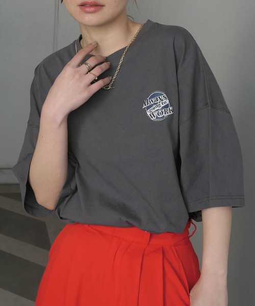 CORNERS(コーナーズ)の「サークルロゴプリントTシャツ(Tシャツ/カットソー・レディース・オフホワイト/スミクロ/オートミール・FREE)」の7枚目の写真