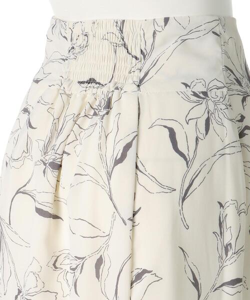 INGNI（イング）の「線画花マーメイド／スカート（スカート・レディース・ホワイト×グレー/ブラック/ホワイト×グリーン・FREE）」の8枚目の写真