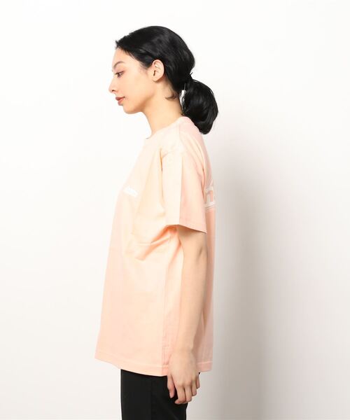 MANASTASH(マナスタッシュ)の「MANASTASH/マナスタッシュ W's BACK LOGO TEE ウィメンズ バックロゴTシャツ(Tシャツ/カットソー・レディース・ベビーピンク/ラベンダー/チャコール/ホワイト・MEDIUM)」の5枚目の写真