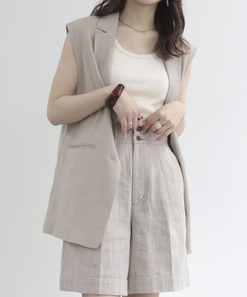 fredy emue(フレディエミュ)の「テーラードジレベスト(ベスト・レディース・ネイビー/ベージュ・38)」の1枚目の写真