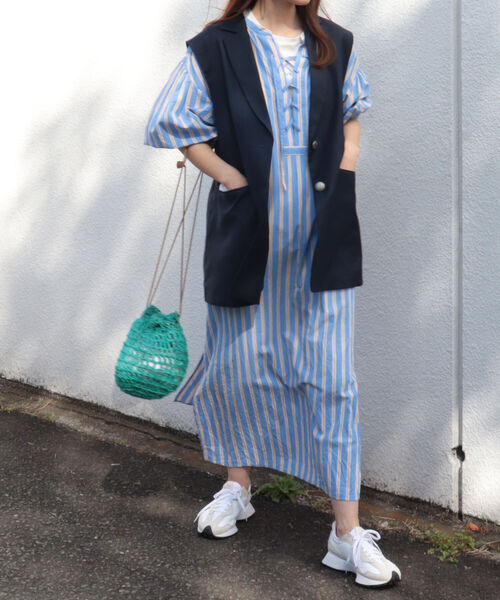 fredy emue(フレディエミュ)の「テーラードジレベスト(ベスト・レディース・ネイビー/ベージュ・38)」の3枚目の写真