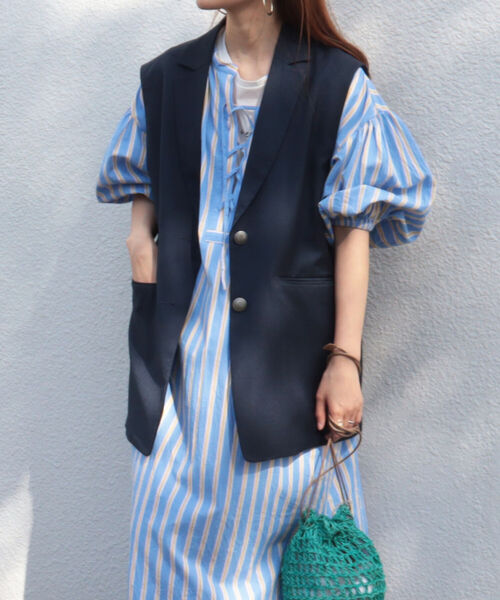 fredy emue(フレディエミュ)の「テーラードジレベスト(ベスト・レディース・ネイビー/ベージュ・38)」の6枚目の写真