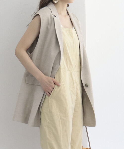 fredy emue(フレディエミュ)の「テーラードジレベスト(ベスト・レディース・ネイビー/ベージュ・38)」の9枚目の写真