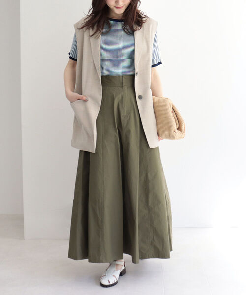 fredy emue(フレディエミュ)の「テーラードジレベスト(ベスト・レディース・ネイビー/ベージュ・38)」の11枚目の写真