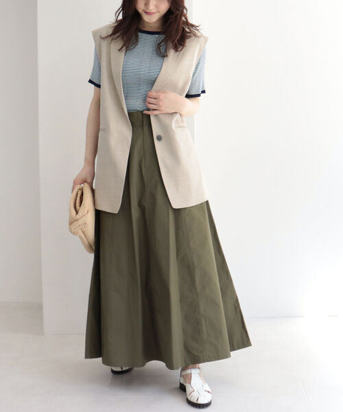 fredy emue(フレディエミュ)の「テーラードジレベスト(ベスト・レディース・ネイビー/ベージュ・38)」の13枚目の写真