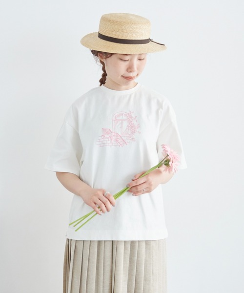 chambre de charme(シャンブルドゥシャーム)の「●cdc 30/2 度詰天竺 おさんぽTシャツ(Tシャツ/カットソー・レディース・キナリ/チャコールグレー・FREE)」の2枚目の写真