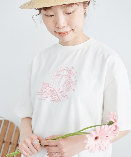 chambre de charme(シャンブルドゥシャーム)の「●cdc 30/2 度詰天竺 おさんぽTシャツ(Tシャツ/カットソー・レディース・キナリ/チャコールグレー・FREE)」の8枚目の写真